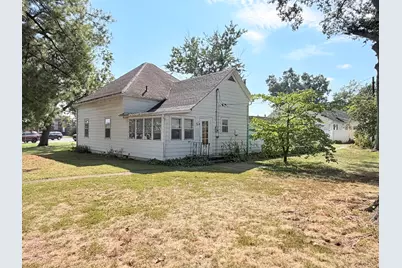1300 Grant Street, Eldorado, IL 62930 - Photo 9