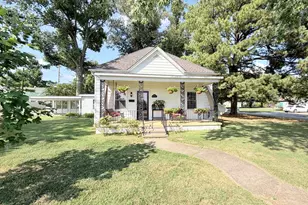 1300 Grant St, Eldorado, IL 62930 - Photo 3