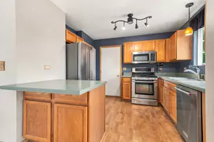 1628 Hawthorne Ridge Dr, Plainfield, IL 60586 - Photo 7