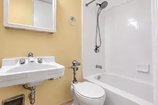 1400 E 55th Pl, Chicago, IL 60637 - Photo 9