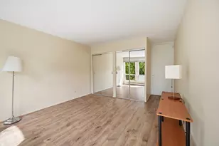 1400 E 55th Pl, Chicago, IL 60637 - Photo 7