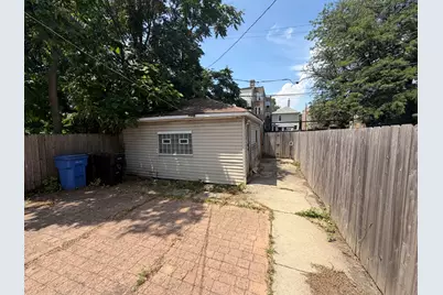 42 N Long Avenue, Chicago, IL 60644 - Photo 15