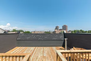 349 E 43rd St, Chicago, IL 60653 - Photo 23