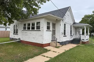820 N Burr St, Kewanee, IL 61443 - Photo 13