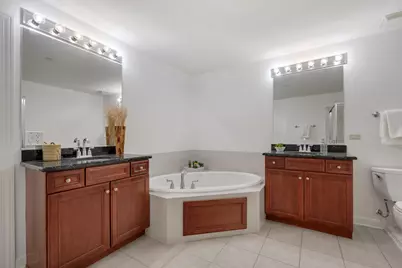 9350 Skokie Boulevard #411, Skokie, IL 60077 - Photo 21