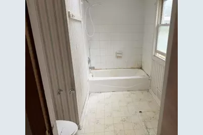 3904 Grove Avenue, McHenry, IL 60050 - Photo 11