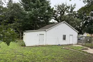 3904 Grove Ave, McHenry, IL 60050 - Photo 5