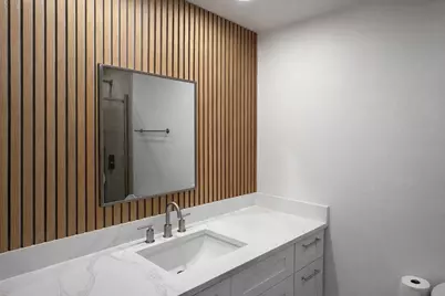 332 Sheridan Drive #1C, Willowbrook, IL 60527 - Photo 5
