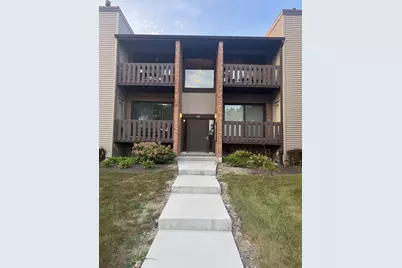 332 Sheridan Drive #1C, Willowbrook, IL 60527 - Photo 1