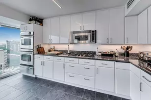 1720 Maple Ave, Evanston, IL 60201 - Photo 13