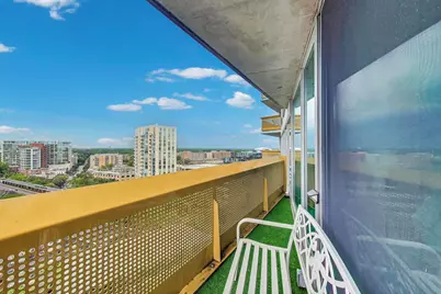 1720 Maple Avenue #1310, Evanston, IL 60201 - Photo 31