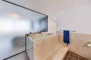 1720 Maple Ave, Evanston, IL 60201 - Photo 29