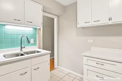 420 S Lake Street #D, Grayslake, IL 60030 - Photo 13