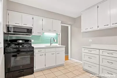 420 S Lake Street #D, Grayslake, IL 60030 - Photo 11