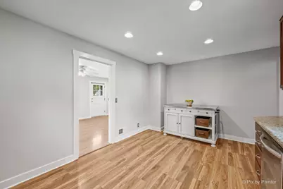 279 S Aldine Street, Elgin, IL 60123 - Photo 19