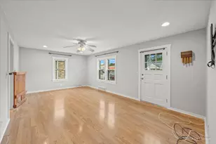 279 S Aldine St, Elgin, IL 60123 - Photo 3