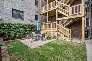 847 W Roscoe St, Chicago, IL 60657 - Photo 21