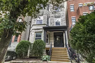 847 W Roscoe St, Chicago, IL 60657 - Photo 1