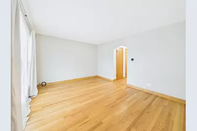 6345 W Peterson Avenue, Chicago, IL 60646 - Photo 3