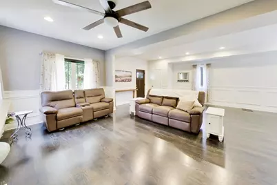 2819 Cuyler Avenue, Berwyn, IL 60402 - Photo 9