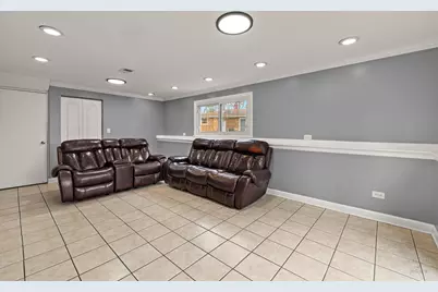 1923 E Pawnee Lane, Mount Prospect, IL 60056 - Photo 3