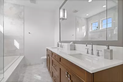 2057 N Oakley Avenue, Chicago, IL 60647 - Photo 19