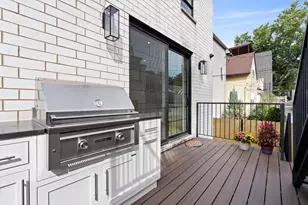 2057 N Oakley Ave, Chicago, IL 60647 - Photo 33