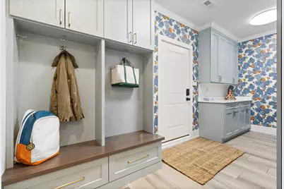 2057 N Oakley Avenue, Chicago, IL 60647 - Photo 31