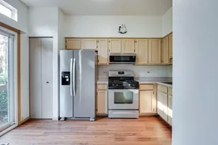 1216 Arapaho Ct, Naperville, IL 60540 - Photo 7