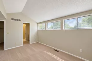 2105 Melrose Dr, Champaign, IL 61820 - Photo 11