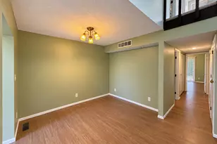 2105 Melrose Dr, Champaign, IL 61820 - Photo 7