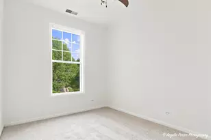 360 Promontory Ln, Wauconda, IL 60084 - Photo 19