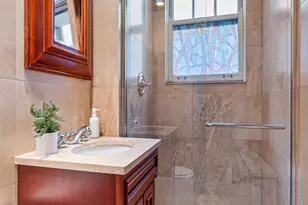 227 E Delaware Pl, Chicago, IL 60611 - Photo 29