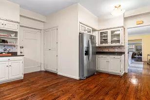 227 E Delaware Pl, Chicago, IL 60611 - Photo 13