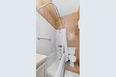 227 E Delaware Place #8C, Chicago, IL 60611 - Photo 23