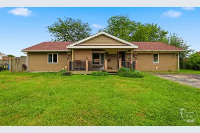 140 Ethel Street, Buckingham, IL 60917 - Photo 1