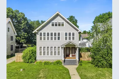 515 N Hennepin Avenue, Dixon, IL 61021 - Photo 1