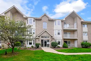 5275 W Mint Julip Dr, Alsip, IL 60803 - Photo 1