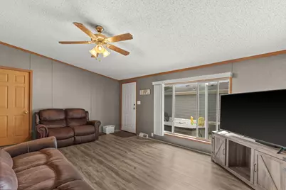 141 Kathryn Lane, Sandwich, IL 60548 - Photo 5