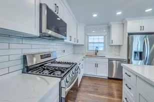 631 Smith Rd, Lisle, IL 60532 - Photo 17