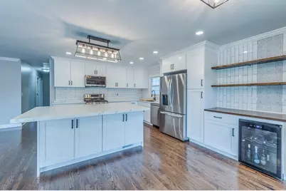 631 Smith Road, Lisle, IL 60532 - Photo 15