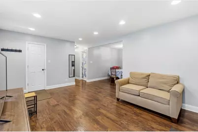 457 Lilac Lane, Elk Grove Village, IL 60007 - Photo 3