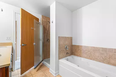 5 E 14th Place #1304, Chicago, IL 60605 - Photo 19