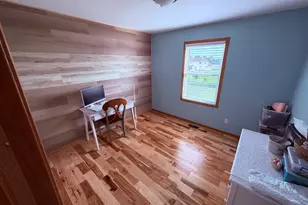 1536 Moluf St, Dekalb, IL 60115 - Photo 13