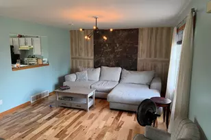 1536 Moluf St, Dekalb, IL 60115 - Photo 5