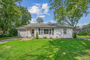 812 Hitchcock Ave, Lisle, IL 60532 - Photo 1