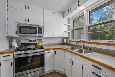 812 Hitchcock Avenue, Lisle, IL 60532 - Photo 9