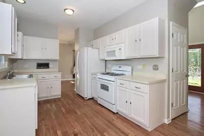 168 S Osage Court, Round Lake, IL 60073 - Photo 13