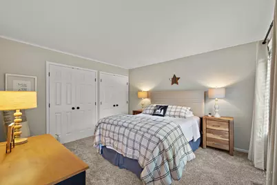 320 Oak Hill Road, Lake Barrington, IL 60010 - Photo 31