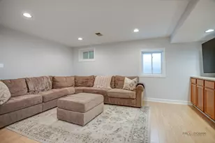 176 Adler Dr, Libertyville, IL 60048 - Photo 27